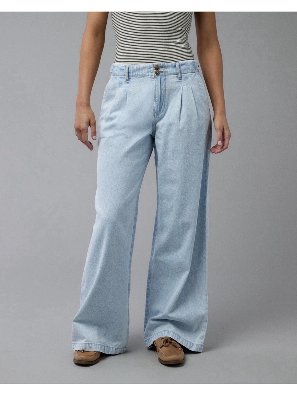 AMERICAN EAGLE Women’s Strigid High Waisted Light Blue Wide Leg Trouser Jeans